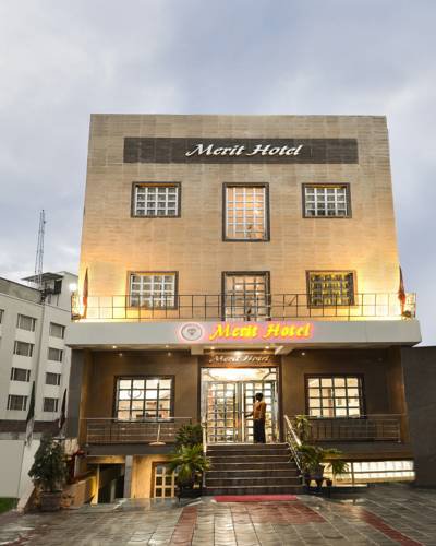Merit Hotel в Агра Индия  ✅. Забронировать номер онлайн по выгодной цене в Merit Hotel. Трансфер из аэропорта.