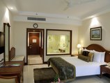 Jaypee Palace Hotel в Агра Индия  ✅. Забронировать номер онлайн по выгодной цене в Jaypee Palace Hotel. Трансфер из аэропорта.