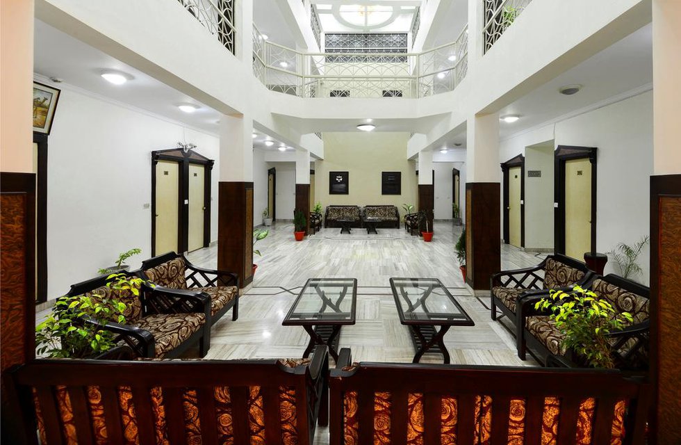 Hotel Ashish Palace в Агра Индия  ✅. Забронировать номер онлайн по выгодной цене в Hotel Ashish Palace. Трансфер из аэропорта.