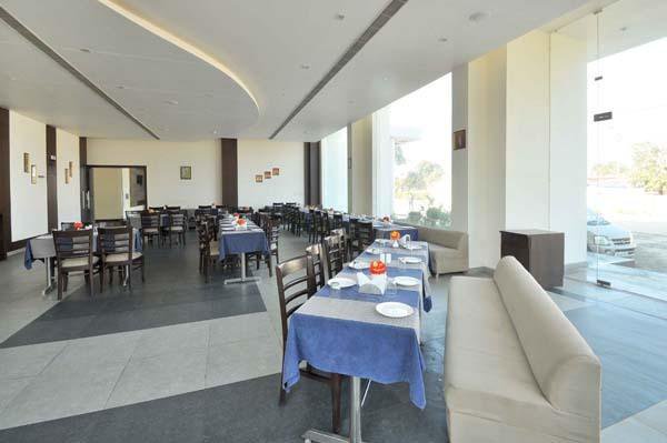 Madhu Resort в Агра Индия  ✅. Забронировать номер онлайн по выгодной цене в Madhu Resort. Трансфер из аэропорта.