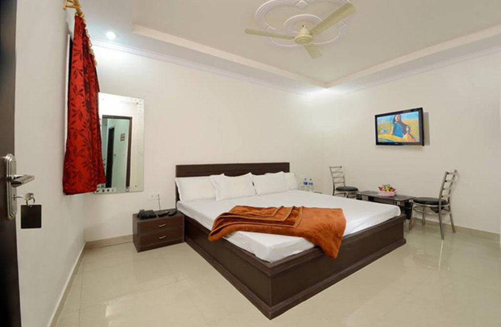 Hotel Raj Paradise в Агра Индия  ✅. Забронировать номер онлайн по выгодной цене в Hotel Raj Paradise. Трансфер из аэропорта.