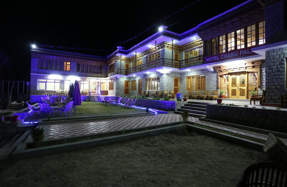 Hotel Charu Palace в Лех Индия  ✅. Забронировать номер онлайн по выгодной цене в Hotel Charu Palace. Трансфер из аэропорта.