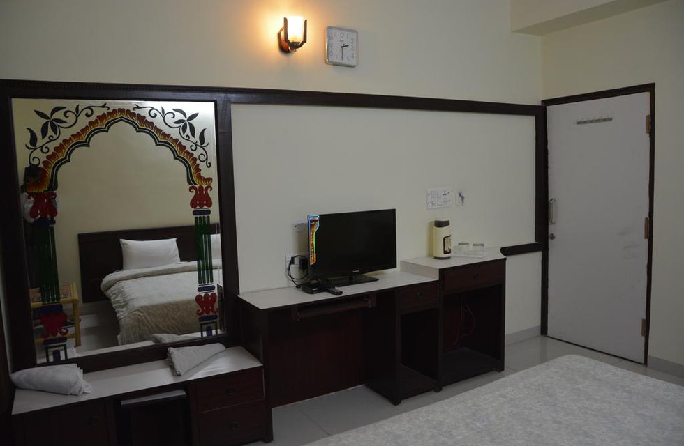 Hotel Arco Palace в Джайпур Индия  ✅. Забронировать номер онлайн по выгодной цене в Hotel Arco Palace. Трансфер из аэропорта.