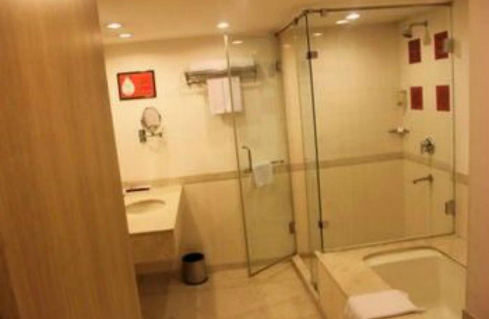 Red Fox Hotel, Jaipur в Джайпур Индия  ✅. Забронировать номер онлайн по выгодной цене в Red Fox Hotel, Jaipur. Трансфер из аэропорта.