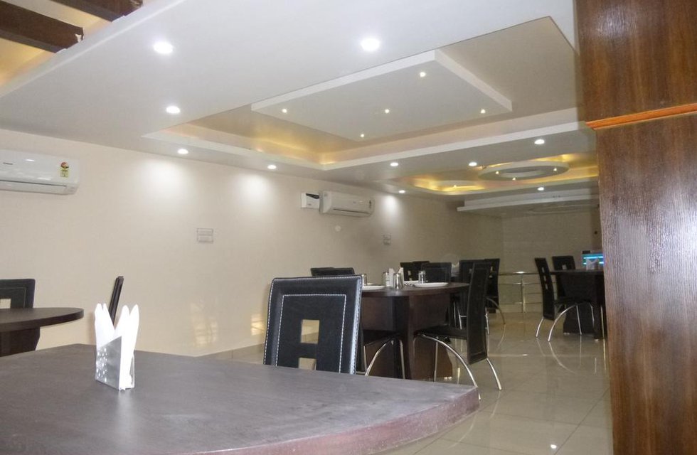 Hotel Royal Celebration Inn в Джайпур Индия  ✅. Забронировать номер онлайн по выгодной цене в Hotel Royal Celebration Inn. Трансфер из аэропорта.