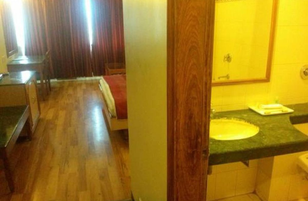 Hotel Surya Residency в Амритсар Индия  ✅. Забронировать номер онлайн по выгодной цене в Hotel Surya Residency. Трансфер из аэропорта.