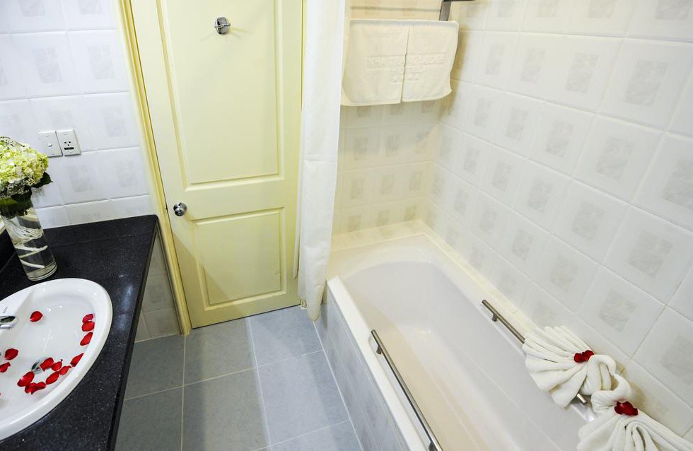 Nha Trang Lodge Hotel в Нячанг Вьетнам ✅. Забронировать номер онлайн по выгодной цене в Nha Trang Lodge Hotel. Трансфер из аэропорта.