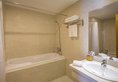 Majestic Star Hotel в Нячанг Вьетнам ✅. Забронировать номер онлайн по выгодной цене в Majestic Star Hotel. Трансфер из аэропорта.