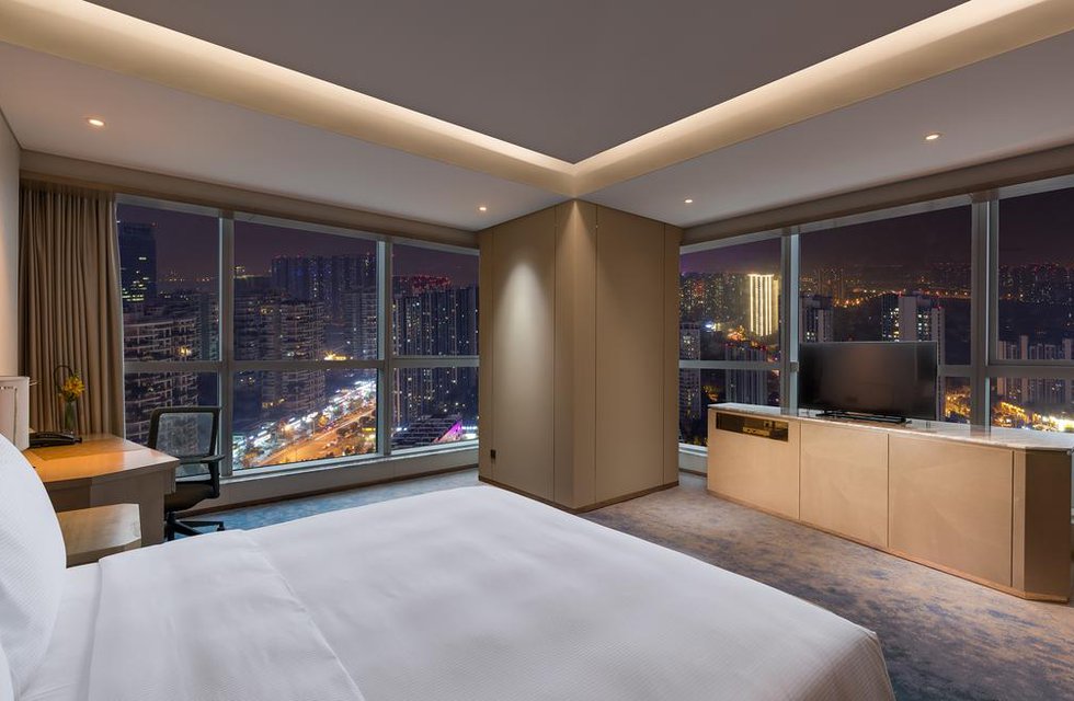 Hilton Chengdu в Чэнду Китай ✅. Забронировать номер онлайн по выгодной цене в Hilton Chengdu. Трансфер из аэропорта.