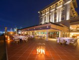 Galle Face Hotel в Коломбо Шри Ланка ✅. Забронировать номер онлайн по выгодной цене в Galle Face Hotel. Трансфер из аэропорта.