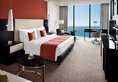 Movenpick Hotel Colombo в Коломбо Шри-Ланка ✅. Забронировать номер онлайн по выгодной цене в Movenpick Hotel Colombo. Трансфер из аэропорта.