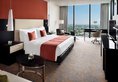 Movenpick Hotel Colombo в Коломбо Шри-Ланка ✅. Забронировать номер онлайн по выгодной цене в Movenpick Hotel Colombo. Трансфер из аэропорта.