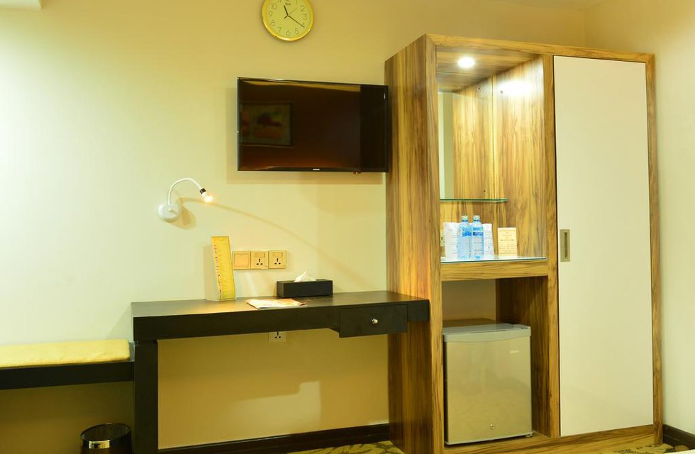 Pearl City Hotel в Коломбо Шри-Ланка ✅. Забронировать номер онлайн по выгодной цене в Pearl City Hotel. Трансфер из аэропорта.
