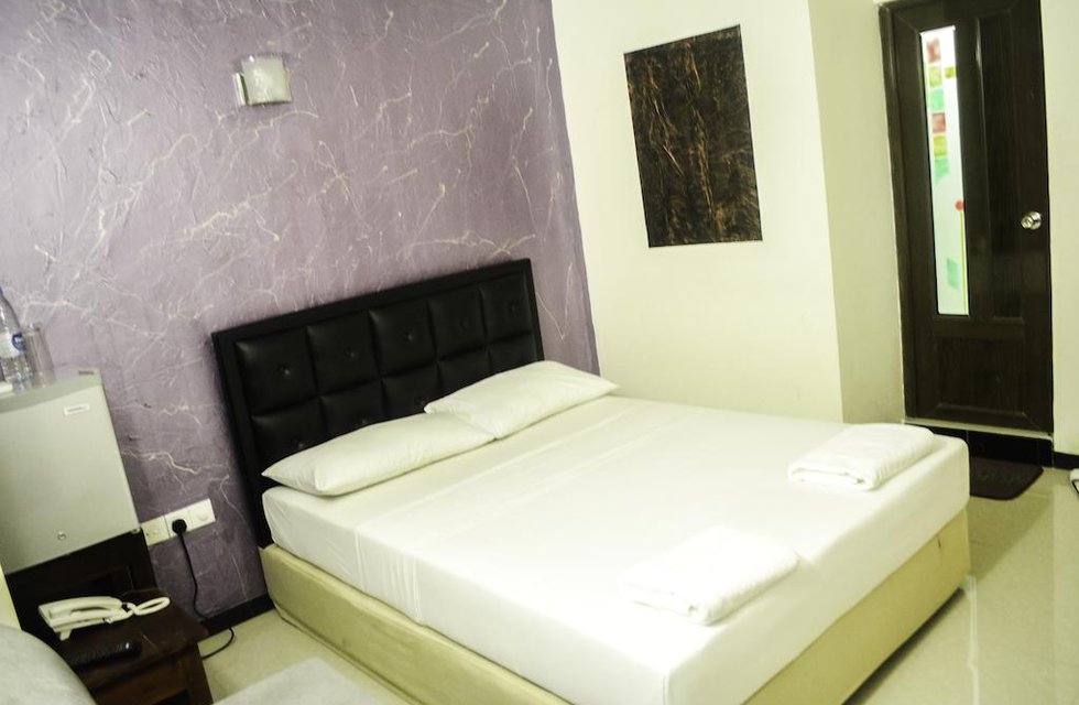 VJ City Hotel в Коломбо Шри-Ланка ✅. Забронировать номер онлайн по выгодной цене в VJ City Hotel. Трансфер из аэропорта.