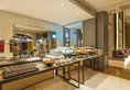 Chatrium Hotel Royal Lake Yangon в Янгон Мьянма ✅. Забронировать номер онлайн по выгодной цене в Chatrium Hotel Royal Lake Yangon. Трансфер из аэропорта.