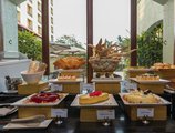 Chatrium Hotel Royal Lake Yangon в Янгон Мьянма ✅. Забронировать номер онлайн по выгодной цене в Chatrium Hotel Royal Lake Yangon. Трансфер из аэропорта.