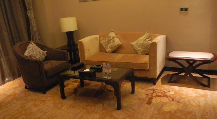 Xian Tanglong International Hotel в Сиань Китай ✅. Забронировать номер онлайн по выгодной цене в Xian Tanglong International Hotel. Трансфер из аэропорта.