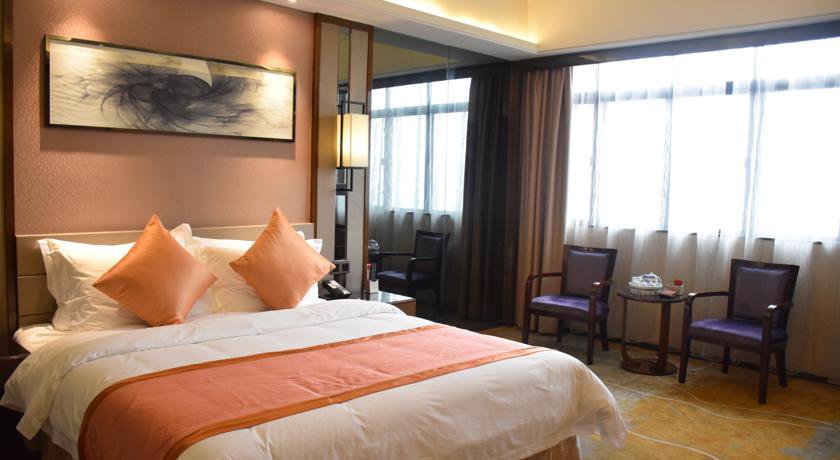 Foshan Ramada Hotel в Фошань Китай ✅. Забронировать номер онлайн по выгодной цене в Foshan Ramada Hotel. Трансфер из аэропорта.