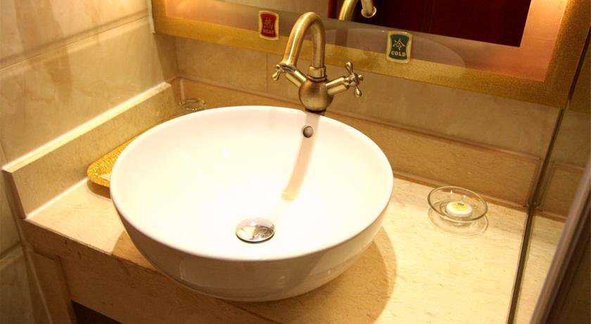 Vienna Hotel Foshan Chancheng Zumiao Branch в Фошань Китай ✅. Забронировать номер онлайн по выгодной цене в Vienna Hotel Foshan Chancheng Zumiao Branch. Трансфер из аэропорта.