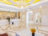 Vienna Hotel Foshan Lingnan Pearl Gymnasium Branch в Фошань Китай ✅. Забронировать номер онлайн по выгодной цене в Vienna Hotel Foshan Lingnan Pearl Gymnasium Branch. Трансфер из аэропорта.