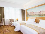 Vienna Hotel Foshan Lingnan Pearl Gymnasium Branch в Фошань Китай ✅. Забронировать номер онлайн по выгодной цене в Vienna Hotel Foshan Lingnan Pearl Gymnasium Branch. Трансфер из аэропорта.