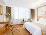 Vienna Hotel Foshan Lingnan Pearl Gymnasium Branch в Фошань Китай ✅. Забронировать номер онлайн по выгодной цене в Vienna Hotel Foshan Lingnan Pearl Gymnasium Branch. Трансфер из аэропорта.