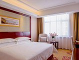 Vienna 3 Best Hotel Zhuhai Gongbei Middle Yuehai Road в Чжухай Китай ✅. Забронировать номер онлайн по выгодной цене в Vienna 3 Best Hotel Zhuhai Gongbei Middle Yuehai Road. Трансфер из аэропорта.