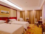 Vienna 3 Best Hotel Zhuhai Gongbei Middle Yuehai Road в Чжухай Китай ✅. Забронировать номер онлайн по выгодной цене в Vienna 3 Best Hotel Zhuhai Gongbei Middle Yuehai Road. Трансфер из аэропорта.