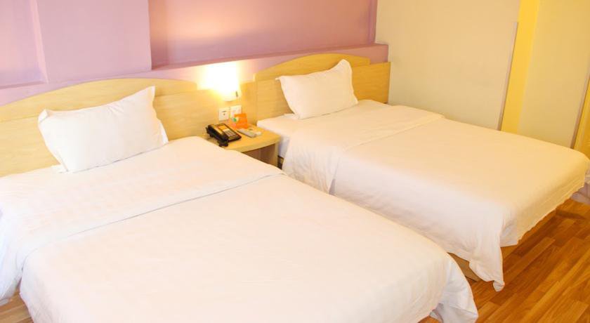 7Days Inn Zhuhai Hengqin Changlong Huafa Commercial City в Чжухай Китай ✅. Забронировать номер онлайн по выгодной цене в 7Days Inn Zhuhai Hengqin Changlong Huafa Commercial City. Трансфер из аэропорта.