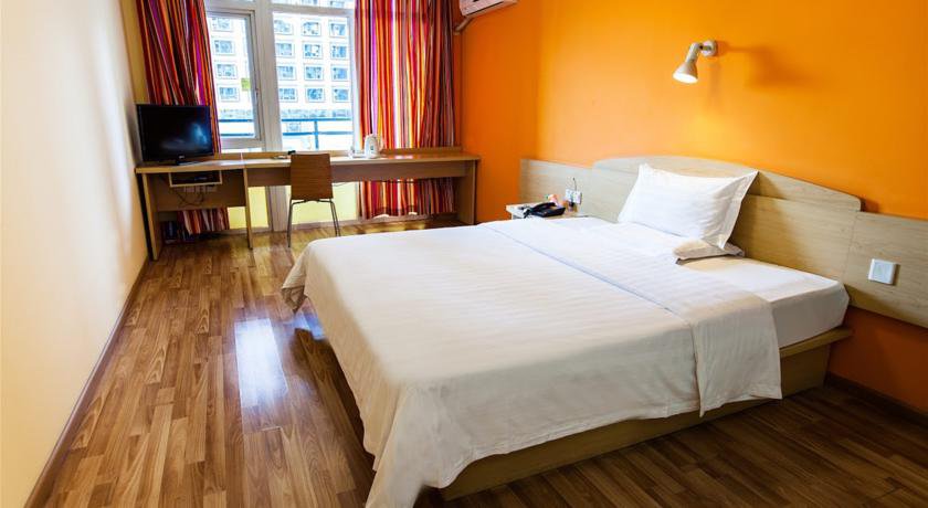 7Days Inn Zhuhai Jiuzhougang Wharf в Чжухай Китай ✅. Забронировать номер онлайн по выгодной цене в 7Days Inn Zhuhai Jiuzhougang Wharf. Трансфер из аэропорта.