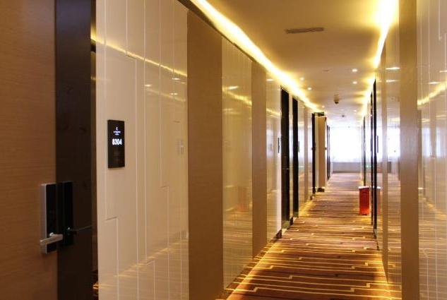 Lavande Hotel Zhuhai Gongbei Port Square в Чжухай Китай ✅. Забронировать номер онлайн по выгодной цене в Lavande Hotel Zhuhai Gongbei Port Square. Трансфер из аэропорта.