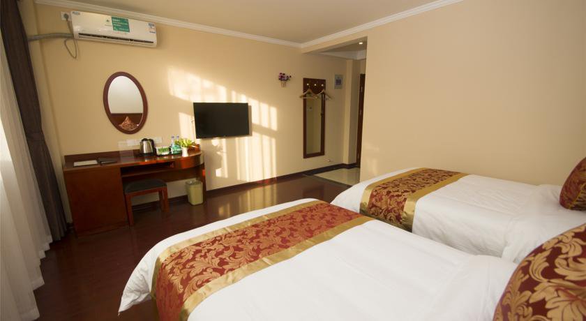 GreenTree Alliance Guangdong Zhuhai Qinglv Road Jingshan Park Hotel в Чжухай Китай ✅. Забронировать номер онлайн по выгодной цене в GreenTree Alliance Guangdong Zhuhai Qinglv Road Jingshan Park Hotel. Трансфер из аэропорта.