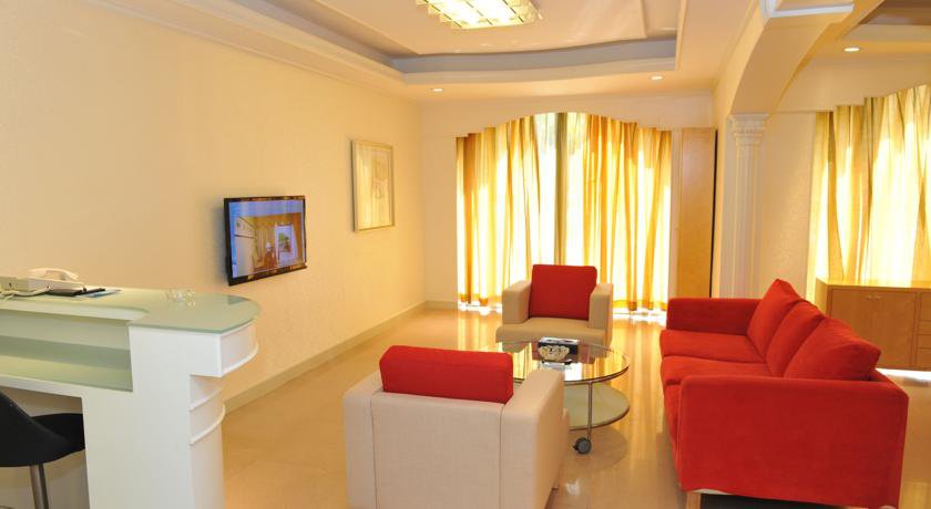 Zhuhai Holiday Resort Hotel в Чжухай Китай ✅. Забронировать номер онлайн по выгодной цене в Zhuhai Holiday Resort Hotel. Трансфер из аэропорта.