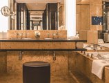 Four Seasons Hotel Hong Kong в Гонконг Гонконг ✅. Забронировать номер онлайн по выгодной цене в Four Seasons Hotel Hong Kong. Трансфер из аэропорта.