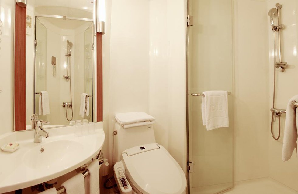 ibis Ambassador Insadong в Сеул Южная Корея ✅. Забронировать номер онлайн по выгодной цене в ibis Ambassador Insadong. Трансфер из аэропорта.