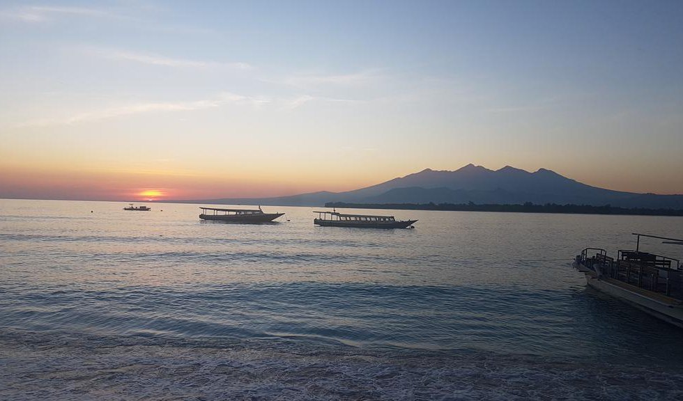Kura Kura Resort Gili Meno в Гили Индонезия ✅. Забронировать номер онлайн по выгодной цене в Kura Kura Resort Gili Meno. Трансфер из аэропорта.