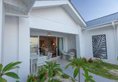 Le Nautique Beachfront Apartments в Маэ Сейшелы ✅. Забронировать номер онлайн по выгодной цене в Le Nautique Beachfront Apartments. Трансфер из аэропорта.