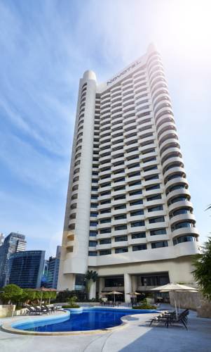 Novotel Kuala Lumpur City Centre в Куала-Лумпур Малайзия ✅. Забронировать номер онлайн по выгодной цене в Novotel Kuala Lumpur City Centre. Трансфер из аэропорта.