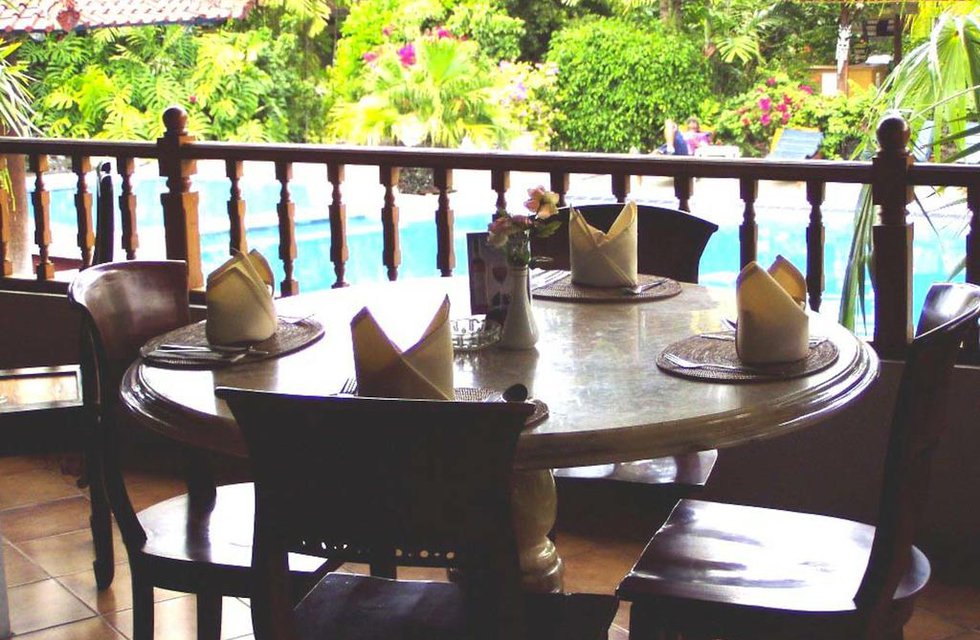 Palm Beach Hotel Bali в регион Кута Индонезия ✅. Забронировать номер онлайн по выгодной цене в Palm Beach Hotel Bali. Трансфер из аэропорта.