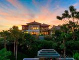 The Ritz-Carlton Bali в Бали Индонезия ✅. Забронировать номер онлайн по выгодной цене в The Ritz-Carlton Bali. Трансфер из аэропорта.