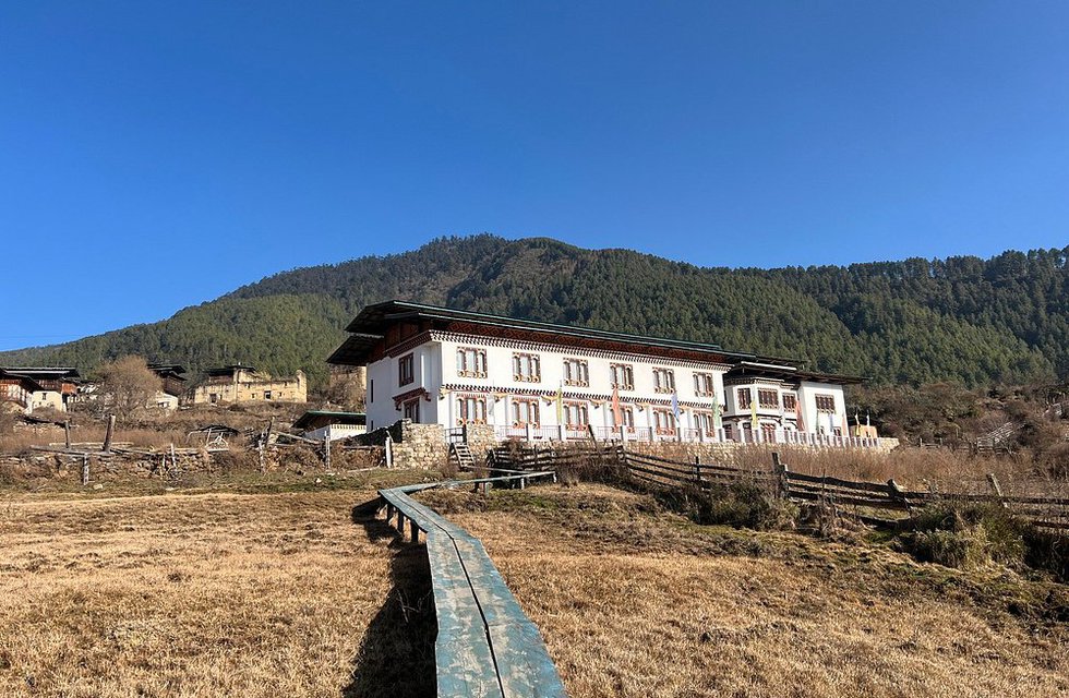Phobjikha Resort в Гангтей Бутан ✅. Забронировать номер онлайн по выгодной цене в Phobjikha Resort. Трансфер из аэропорта.