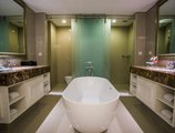Hotel Santika Seminyak в Семиньяк Индонезия ✅. Забронировать номер онлайн по выгодной цене в Hotel Santika Seminyak. Трансфер из аэропорта.