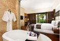The Seminyak Beach Resort & Spa в Семиньяк Индонезия ✅. Забронировать номер онлайн по выгодной цене в The Seminyak Beach Resort & Spa. Трансфер из аэропорта.