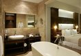 The Seminyak Beach Resort & Spa в Семиньяк Индонезия ✅. Забронировать номер онлайн по выгодной цене в The Seminyak Beach Resort & Spa. Трансфер из аэропорта.