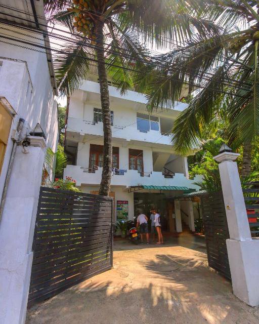 Holiday Inn Unawatuna в Унаватуна Шри-Ланка ✅. Забронировать номер онлайн по выгодной цене в Holiday Inn Unawatuna. Трансфер из аэропорта.
