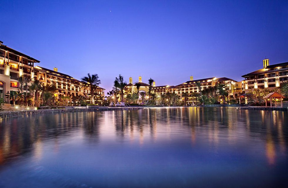 Wanda Vista Resort Sanya (ex.Kempinski Hotel) в Хайнань Китай ✅. Забронировать номер онлайн по выгодной цене в Wanda Vista Resort Sanya (ex.Kempinski Hotel). Трансфер из аэропорта.