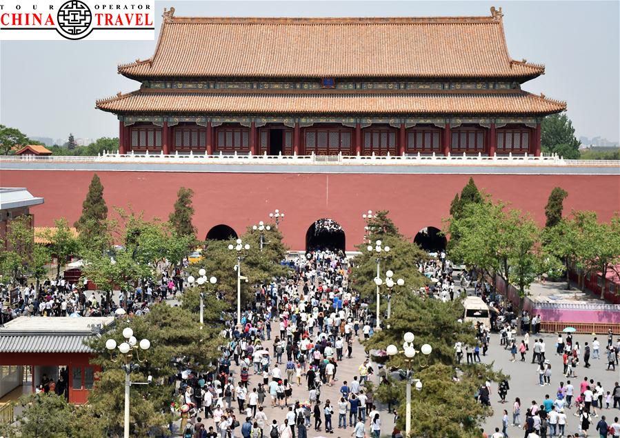 В Китае за время первомайских выходных был отмечен туристический бум
