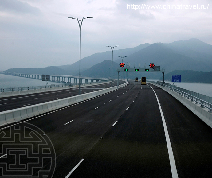 Китай открыл самый длинный мост в мире