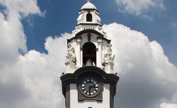 Мемориальная часовая башня Берч