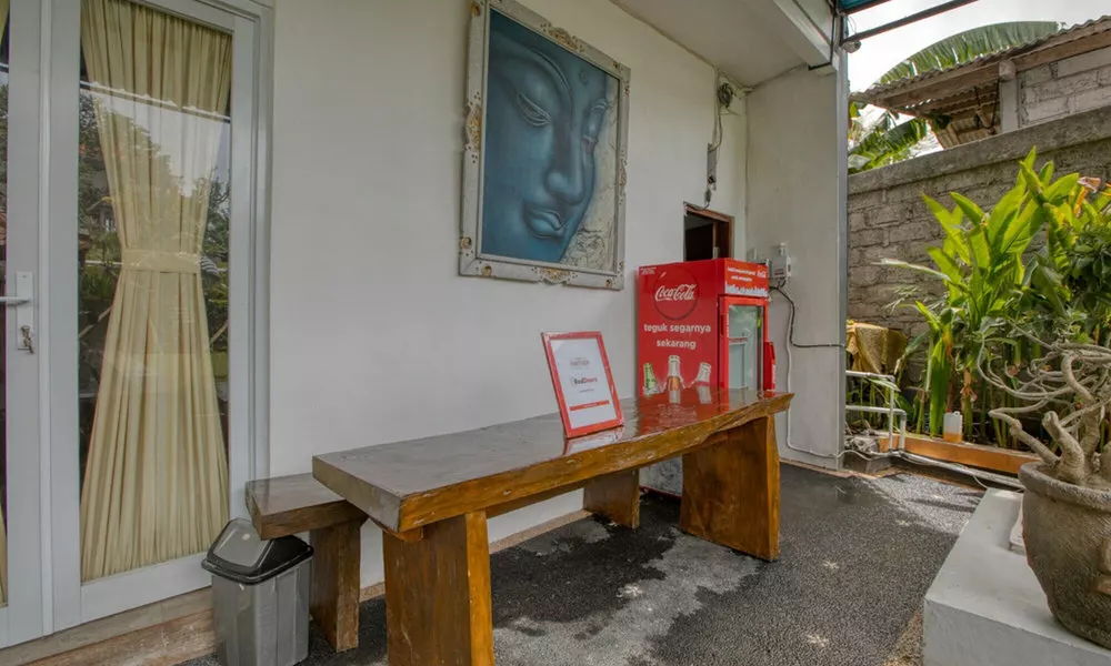 RedDoorz near Exit Toll Nusa Dua, фото 3